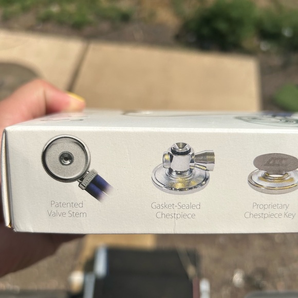 Stethoscope - Picture 3 of 7